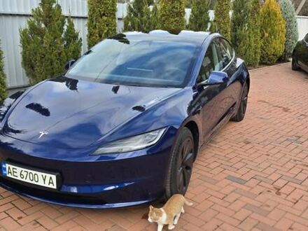 Тесла Модель 3 2023 в Днепре (Днепропетровске) на Automoto.ua Синий Тесла Модель 3, объемом двигателя 0 л и пробегом 7 тыс. км за 31900 $, фото 1 на Automoto.ua