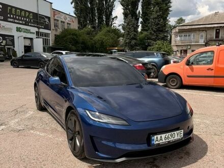Синій Тесла Модель 3, об'ємом двигуна 0 л та пробігом 42 тис. км за 27300 $, фото 1 на Automoto.ua