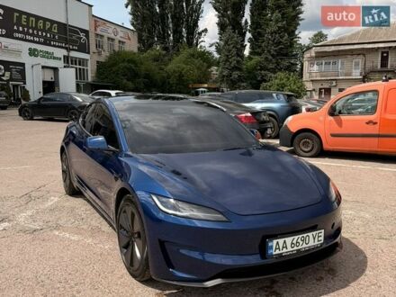 Синий Тесла Модель 3, объемом двигателя 0 л и пробегом 42 тыс. км за 27900 $, фото 1 на Automoto.ua