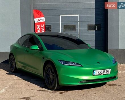Тесла Модель 3 2025 у Києві на Automoto.ua Зелений Тесла Модель 3, об'ємом двигуна 0 л та пробігом 6 тис. км за 31999 $, фото 11 на Automoto.ua