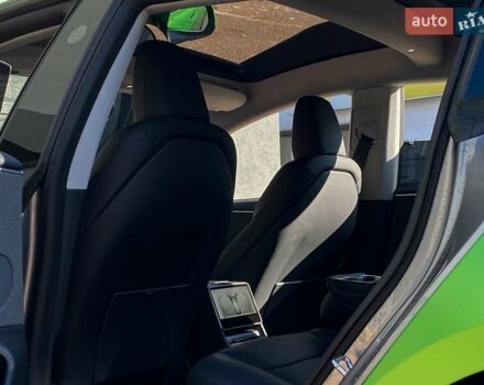 Тесла Модель 3 2025 у Києві на Automoto.ua Зелений Тесла Модель 3, об'ємом двигуна 0 л та пробігом 6 тис. км за 31999 $, фото 15 на Automoto.ua
