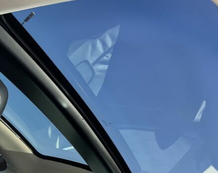 Белый Тесла Модель С, объемом двигателя 0 л и пробегом 176 тыс. км за 12500 $, фото 1 на Automoto.ua