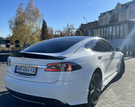 Белый Тесла Модель С, объемом двигателя 0 л и пробегом 176 тыс. км за 12500 $, фото 6 на Automoto.ua