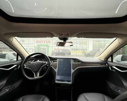 Белый Тесла Модель С, объемом двигателя 0 л и пробегом 189 тыс. км за 15700 $, фото 6 на Automoto.ua