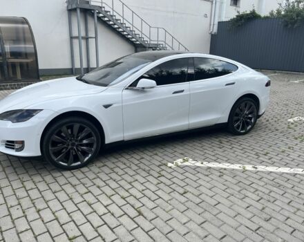 Белый Тесла Модель С, объемом двигателя 0 л и пробегом 116 тыс. км за 15999 $, фото 2 на Automoto.ua