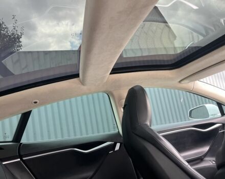 Белый Тесла Модель С, объемом двигателя 0 л и пробегом 116 тыс. км за 15999 $, фото 14 на Automoto.ua