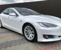 Белый Тесла Модель С, объемом двигателя 0 л и пробегом 64 тыс. км за 17500 $, фото 1 на Automoto.ua