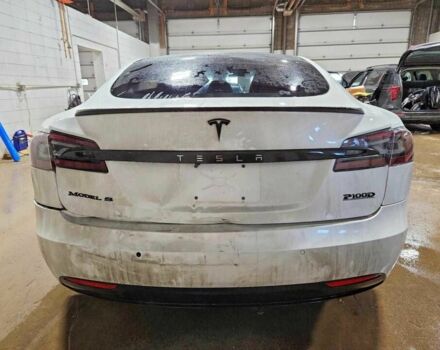 Белый Тесла Модель С, объемом двигателя 0 л и пробегом 123 тыс. км за 2500 $, фото 5 на Automoto.ua