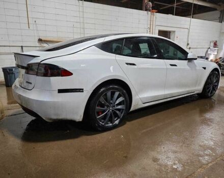 Белый Тесла Модель С, объемом двигателя 0 л и пробегом 123 тыс. км за 2500 $, фото 2 на Automoto.ua