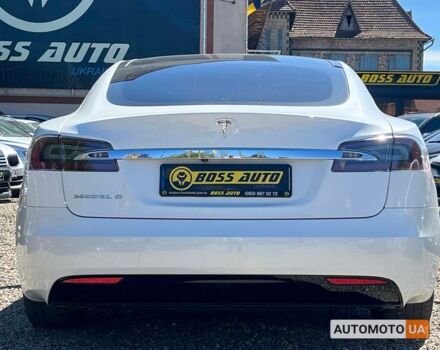 Белый Тесла Модель С, объемом двигателя 75 л и пробегом 120 тыс. км за 21500 $, фото 4 на Automoto.ua