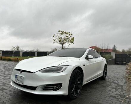 Белый Тесла Модель С, объемом двигателя 0 л и пробегом 57 тыс. км за 39999 $, фото 3 на Automoto.ua