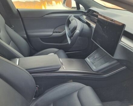 Белый Тесла Модель С, объемом двигателя 0 л и пробегом 23 тыс. км за 45000 $, фото 7 на Automoto.ua