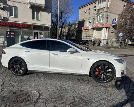 Белый Тесла Модель С, объемом двигателя 0 л и пробегом 170 тыс. км за 13500 $, фото 4 на Automoto.ua