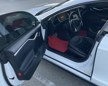 Білий Тесла Модель С, об'ємом двигуна 0 л та пробігом 228 тис. км за 13000 $, фото 3 на Automoto.ua