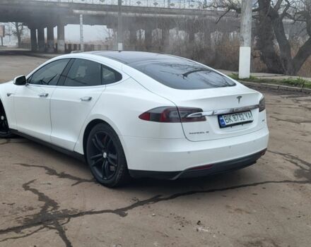 Білий Тесла Модель С, об'ємом двигуна 0 л та пробігом 164 тис. км за 15000 $, фото 1 на Automoto.ua