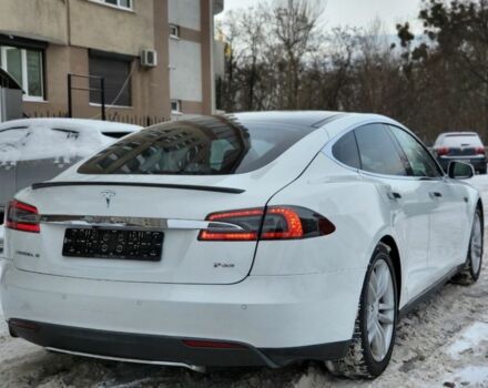 Білий Тесла Модель С, об'ємом двигуна 0 л та пробігом 177 тис. км за 12700 $, фото 5 на Automoto.ua