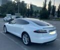 Білий Тесла Модель С, об'ємом двигуна 0 л та пробігом 228 тис. км за 13000 $, фото 5 на Automoto.ua
