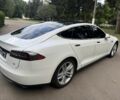 Белый Тесла Модель С, объемом двигателя 0 л и пробегом 100 тыс. км за 14450 $, фото 4 на Automoto.ua