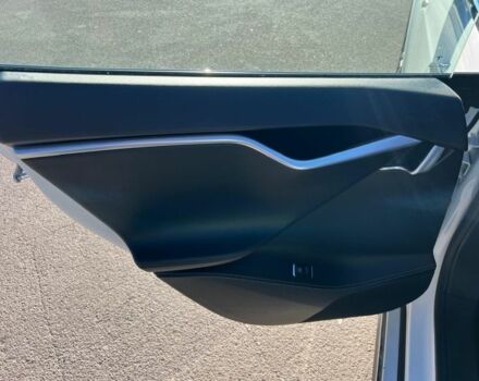 Белый Тесла Модель С, объемом двигателя 0 л и пробегом 168 тыс. км за 12700 $, фото 17 на Automoto.ua