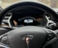 Белый Тесла Модель С, объемом двигателя 6 л и пробегом 152 тыс. км за 12900 $, фото 20 на Automoto.ua