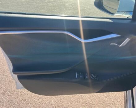 Белый Тесла Модель С, объемом двигателя 0 л и пробегом 168 тыс. км за 12700 $, фото 11 на Automoto.ua