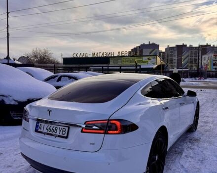 Белый Тесла Модель С, объемом двигателя 0 л и пробегом 286 тыс. км за 11999 $, фото 4 на Automoto.ua