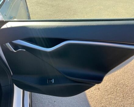 Белый Тесла Модель С, объемом двигателя 0 л и пробегом 168 тыс. км за 12700 $, фото 14 на Automoto.ua