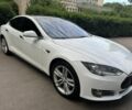 Белый Тесла Модель С, объемом двигателя 0 л и пробегом 100 тыс. км за 14450 $, фото 3 на Automoto.ua