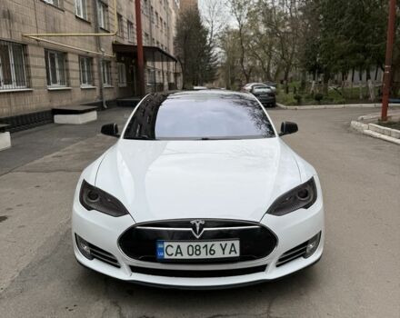 Білий Тесла Модель С, об'ємом двигуна 1 л та пробігом 152 тис. км за 10600 $, фото 4 на Automoto.ua