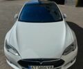 Білий Тесла Модель С, об'ємом двигуна 0 л та пробігом 200 тис. км за 11990 $, фото 1 на Automoto.ua