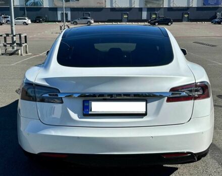Тесла Модель С 2015 у Києві на Automoto.ua Білий Тесла Модель С, об'ємом двигуна 0 л та пробігом 132 тис. км за 13500 $, фото 4 на Automoto.ua