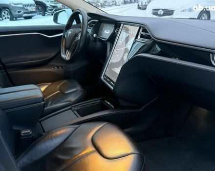 Білий Тесла Модель С, об'ємом двигуна 0 л та пробігом 130 тис. км за 17990 $, фото 22 на Automoto.ua