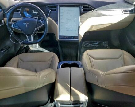 Білий Тесла Модель С, об'ємом двигуна 0 л та пробігом 151 тис. км за 2100 $, фото 7 на Automoto.ua