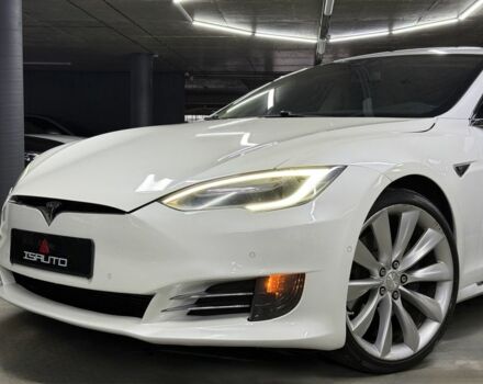 Білий Тесла Модель С, об'ємом двигуна 0 л та пробігом 61 тис. км за 15500 $, фото 7 на Automoto.ua
