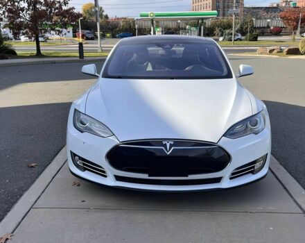 Белый Тесла Модель С, объемом двигателя 0 л и пробегом 78 тыс. км за 7700 $, фото 1 на Automoto.ua