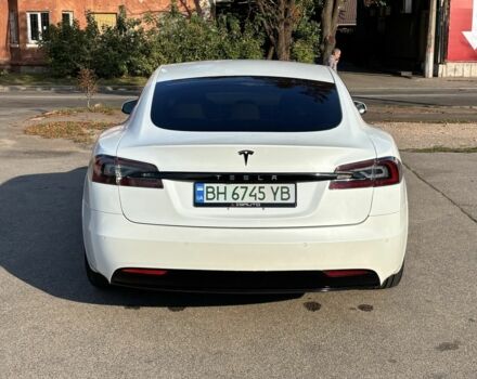 Белый Тесла Модель С, объемом двигателя 0 л и пробегом 69 тыс. км за 18004 $, фото 3 на Automoto.ua