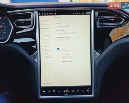 Белый Тесла Модель С, объемом двигателя 0 л и пробегом 119 тыс. км за 23999 $, фото 79 на Automoto.ua