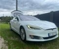 Белый Тесла Модель С, объемом двигателя 0 л и пробегом 240 тыс. км за 15500 $, фото 2 на Automoto.ua