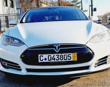 Белый Тесла Модель С, объемом двигателя 0 л и пробегом 119 тыс. км за 23999 $, фото 25 на Automoto.ua