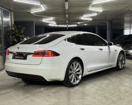 Білий Тесла Модель С, об'ємом двигуна 0 л та пробігом 61 тис. км за 15500 $, фото 10 на Automoto.ua