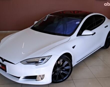 Белый Тесла Модель С, объемом двигателя 0 л и пробегом 62 тыс. км за 20900 $, фото 1 на Automoto.ua