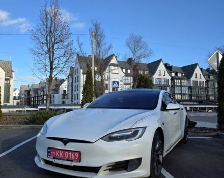 Белый Тесла Модель С, объемом двигателя 0 л и пробегом 445 тыс. км за 339 $, фото 1 на Automoto.ua