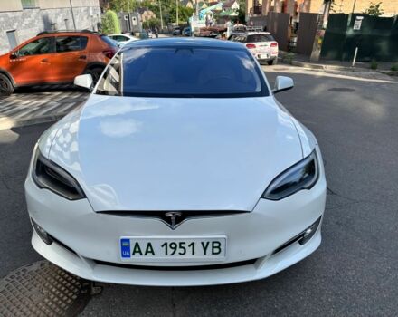 Белый Тесла Модель С, объемом двигателя 0 л и пробегом 105 тыс. км за 19900 $, фото 6 на Automoto.ua