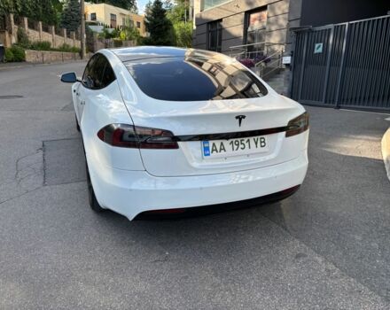 Белый Тесла Модель С, объемом двигателя 0 л и пробегом 105 тыс. км за 19900 $, фото 5 на Automoto.ua