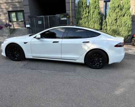 Белый Тесла Модель С, объемом двигателя 0 л и пробегом 105 тыс. км за 19900 $, фото 3 на Automoto.ua