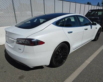 Белый Тесла Модель С, объемом двигателя 0 л и пробегом 120 тыс. км за 4500 $, фото 2 на Automoto.ua