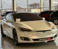 Белый Тесла Модель С, объемом двигателя 1 л и пробегом 95 тыс. км за 28990 $, фото 2 на Automoto.ua