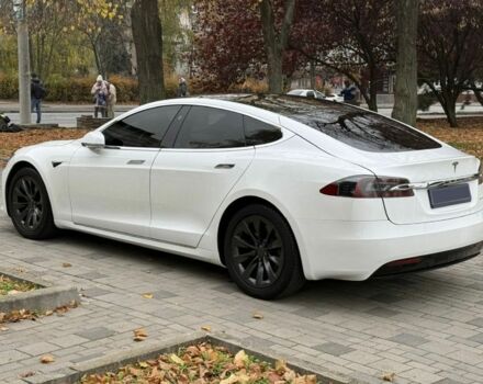 Белый Тесла Модель С, объемом двигателя 0 л и пробегом 54 тыс. км за 25600 $, фото 6 на Automoto.ua