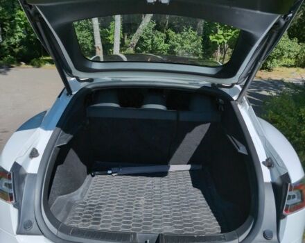 Белый Тесла Модель С, объемом двигателя 0 л и пробегом 49 тыс. км за 34500 $, фото 4 на Automoto.ua