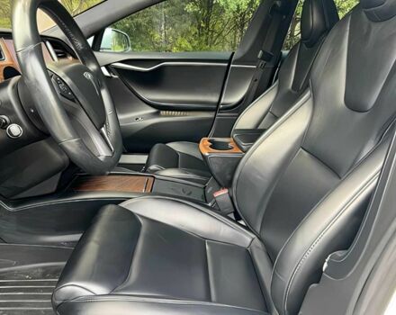 Белый Тесла Модель С, объемом двигателя 0 л и пробегом 45 тыс. км за 13300 $, фото 6 на Automoto.ua